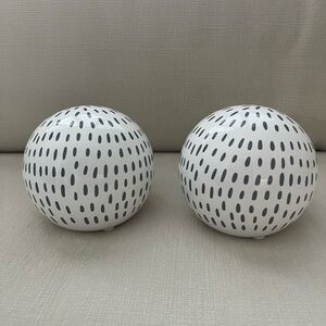 White and Gray Ceramic Patterned Decorative Spheres